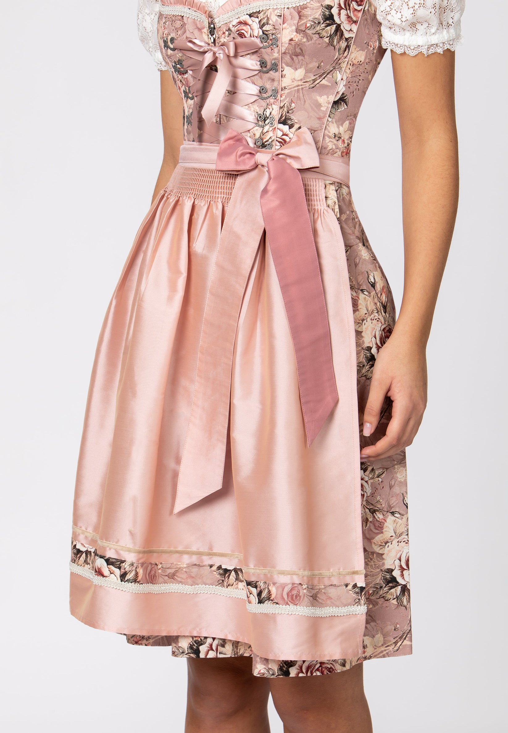 dirndl-delphine-99380-64004af6178e0
